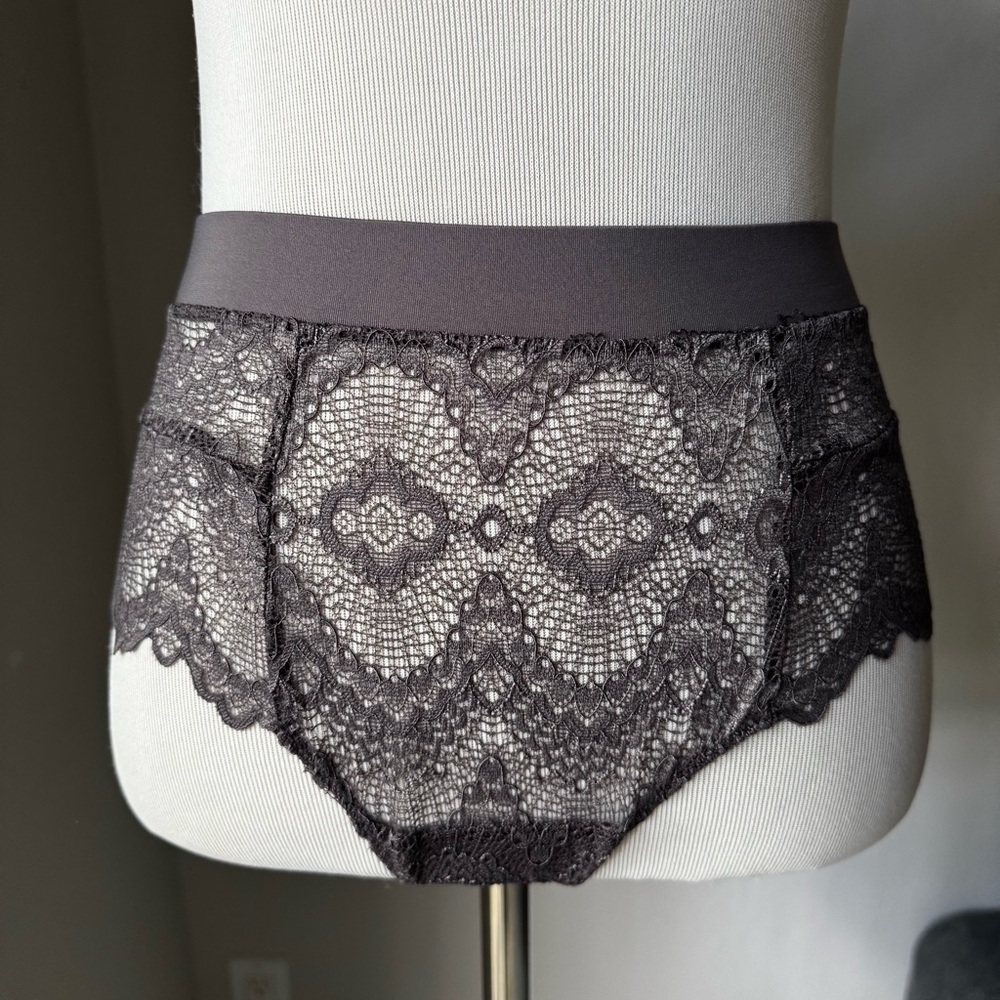 Understatement Lace Highwaist String - Picture 4 of 6